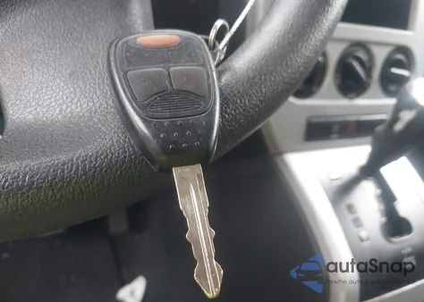 2008 Jeep Compass Sport из США, поврежденный, VIN 1J8FT47W98D694168